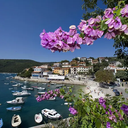 Riviera *